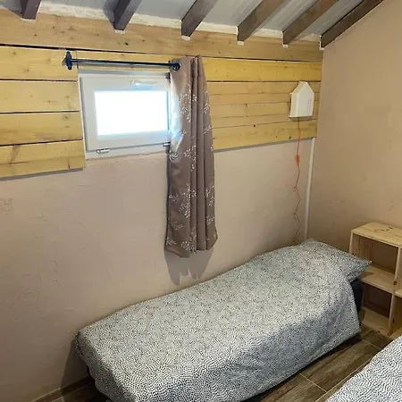 Maisonnette A La Campagne * Gennetines